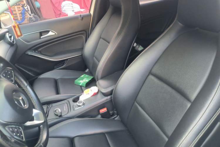 Used Mercedes-Benz GLA 2016 GLA 200 Sport Edition Left Front Seat