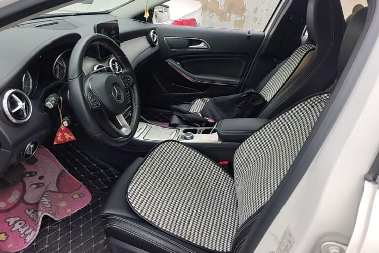Used Mercedes-Benz GLA 2016 GLA 220 4MATIC Fashion Edition Left Front Seat