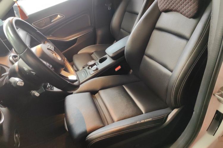 Used Mercedes-Benz GLA 2016 GLA 220 4MATIC Luxury Model Left Front Seat