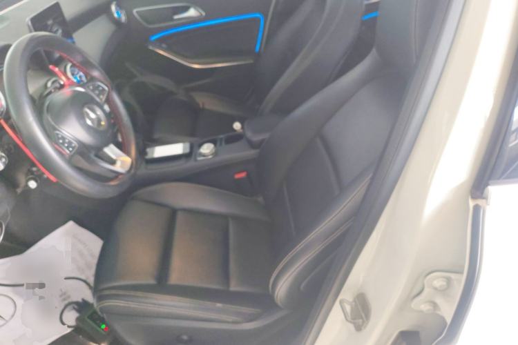 Used Mercedes-Benz GLA 2016 GLA 220 4MATIC Fashion Edition Left Front Seat