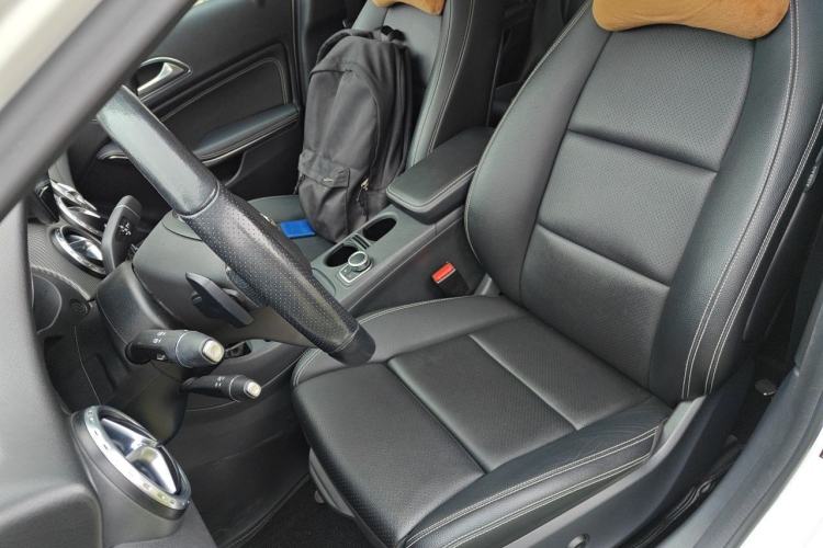 Used Mercedes-Benz GLA 2016 GLA 200 Sport Edition Left Front Seat