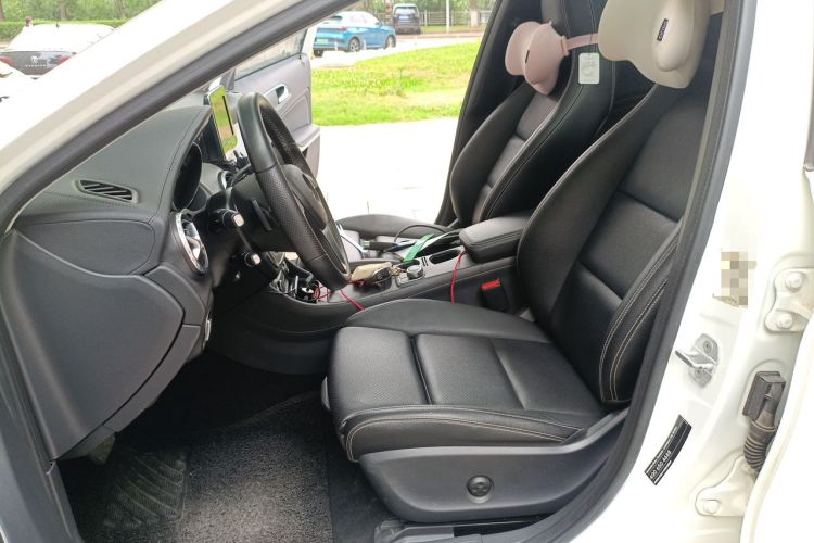 Used Mercedes-Benz GLA 2016 GLA 200 Fashion Model Left Front Seat