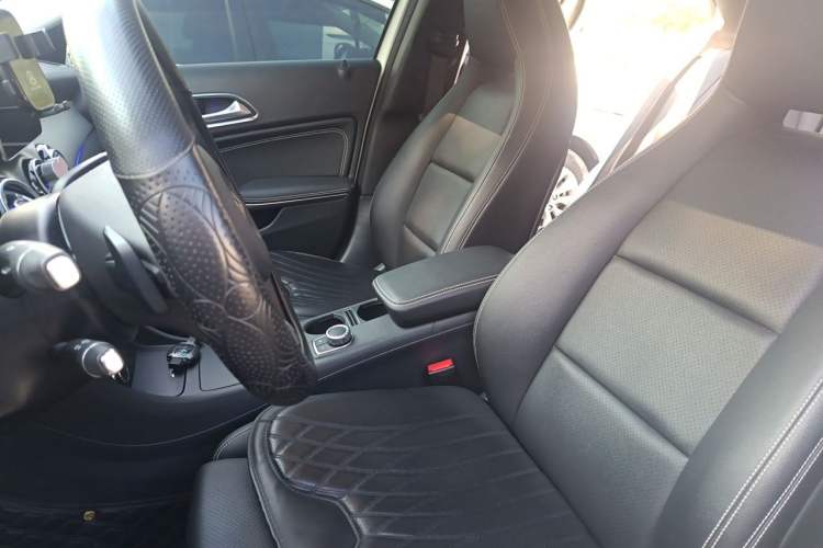 Used Mercedes-Benz GLA 2016 GLA 200 Fashion Model Left Front Seat