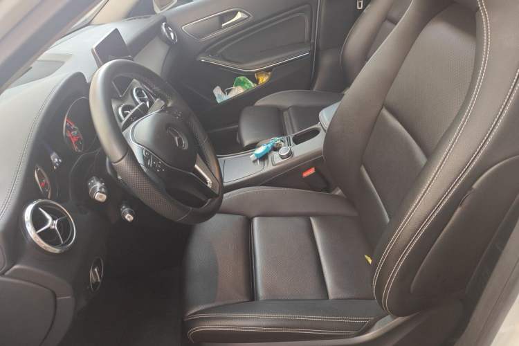 Used Mercedes-Benz GLA 2016 GLA 220 4MATIC Fashion Edition Left Front Seat