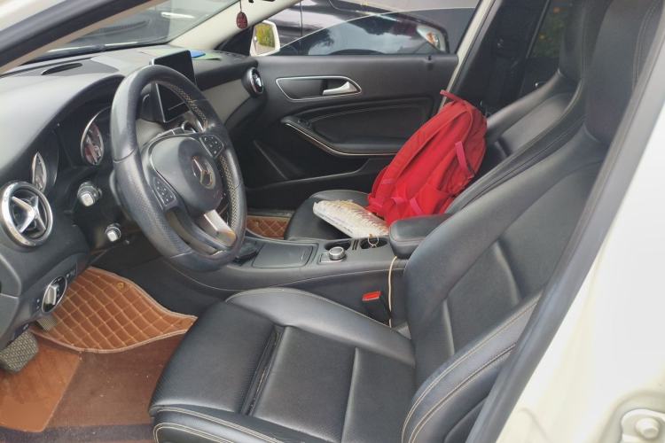 Used Mercedes-Benz GLA 2016 GLA 200 Sport Edition Left Front Seat