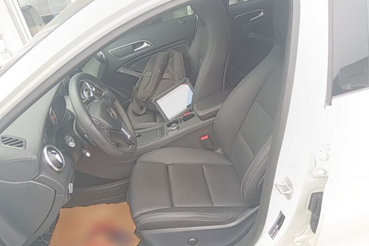 Used Mercedes-Benz GLA 2016 GLA 220 4MATIC Fashion Edition Left Front Seat