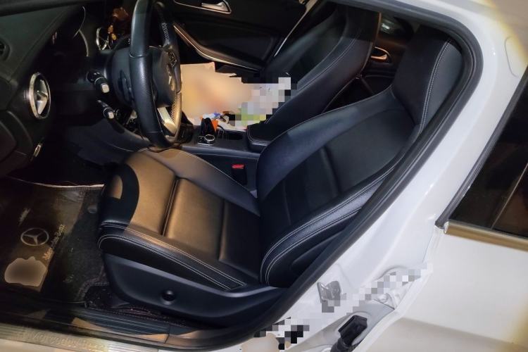 Used Mercedes-Benz GLA 2016 GLA 200 Fashion Model Left Front Seat