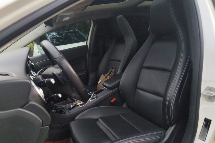 Used Mercedes-Benz GLA 2016 GLA 200 Sport Edition Left Front Seat