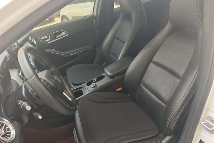 Used Mercedes-Benz GLA 2016 GLA 220 4MATIC Luxury Model Left Front Seat