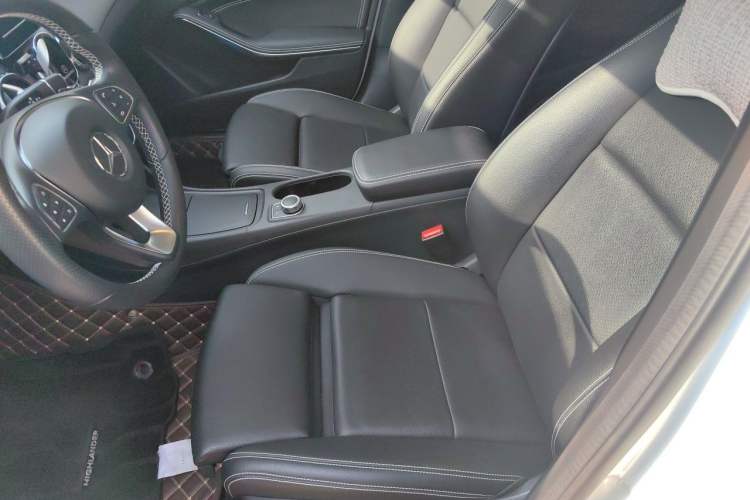 Used Mercedes-Benz GLA 2016 GLA 200 Sport Edition Left Front Seat