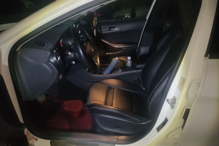 Used Mercedes-Benz GLA 2016 GLA 200 Fashion Model Left Front Seat