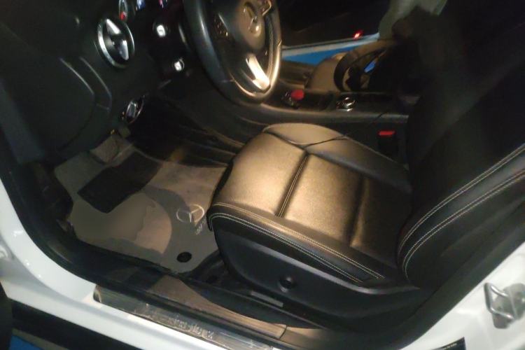 Used Mercedes-Benz GLA 2016 GLA 200 Sport Edition Left Front Seat