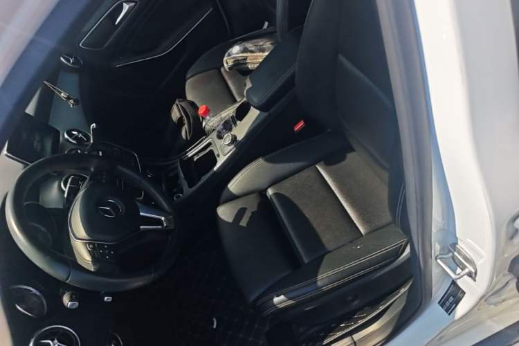 Used Mercedes-Benz GLA 2016 GLA 200 Sport Edition Left Front Seat