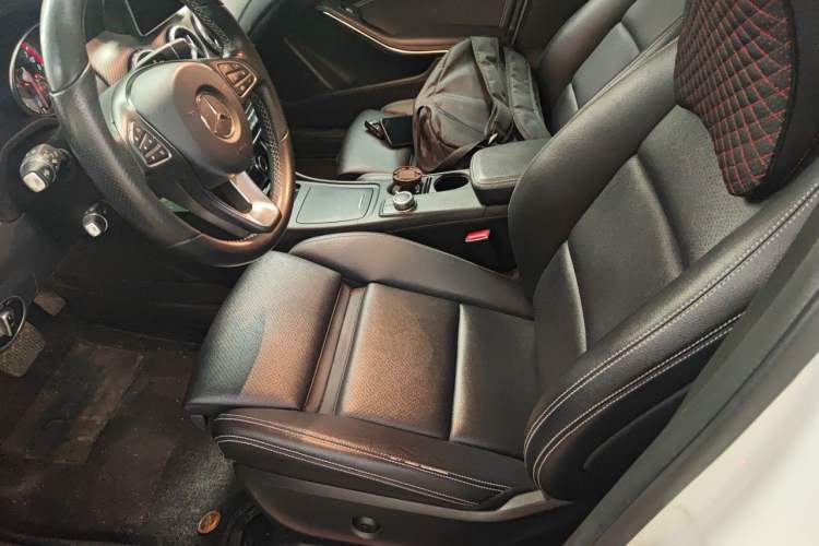 Used Mercedes-Benz GLA 2016 GLA 220 4MATIC Luxury Model Left Front Seat