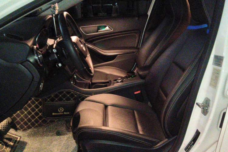 Used Mercedes-Benz GLA 2016 GLA 200 Fashion Model Left Front Seat