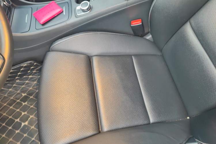 Used Mercedes-Benz GLA 2016 GLA 200 Sport Edition Left Front Seat