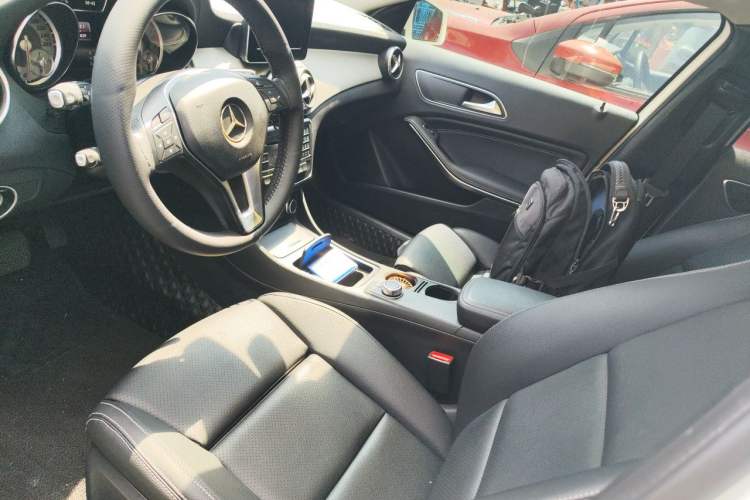 Used Mercedes-Benz GLA 2016 GLA 200 Fashion Model Left Front Seat