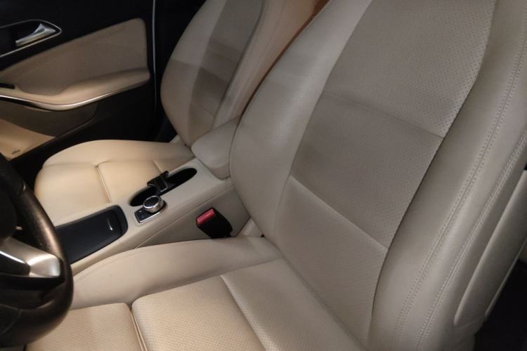 Used Mercedes-Benz GLA 2016 GLA 200 Sport Edition Left Front Seat