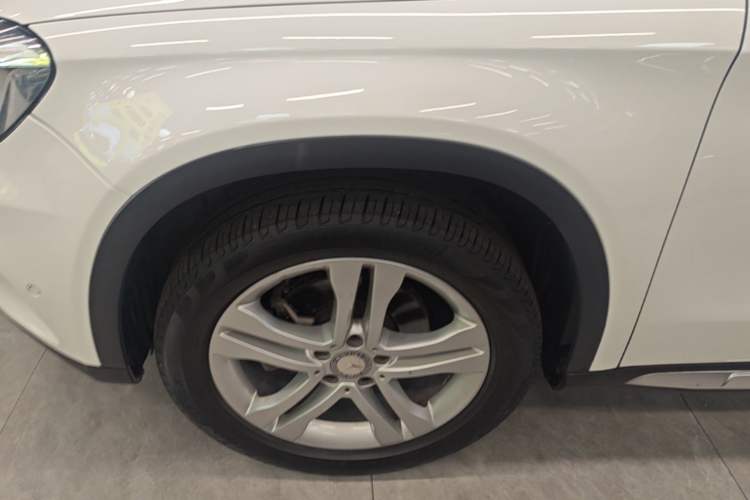 Used Mercedes-Benz GLA 2016 GLA 200 Sport Edition Left Front Wheel Hub