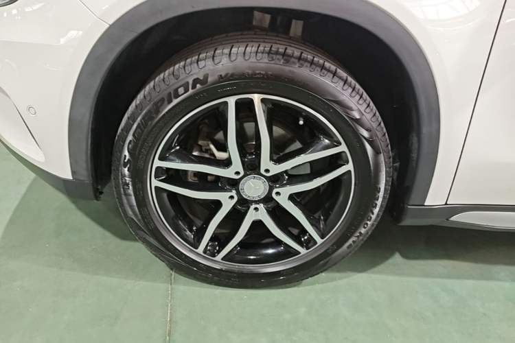 Used Mercedes-Benz GLA 2016 GLA 200 Fashion Model Left Front Wheel Hub
