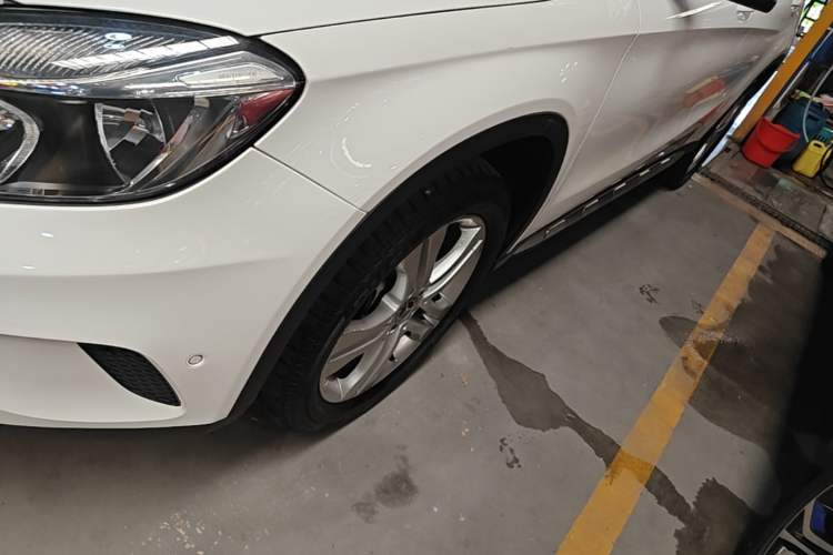 Used Mercedes-Benz GLA 2016 GLA 200 Fashion Model Left Front Wheel Hub