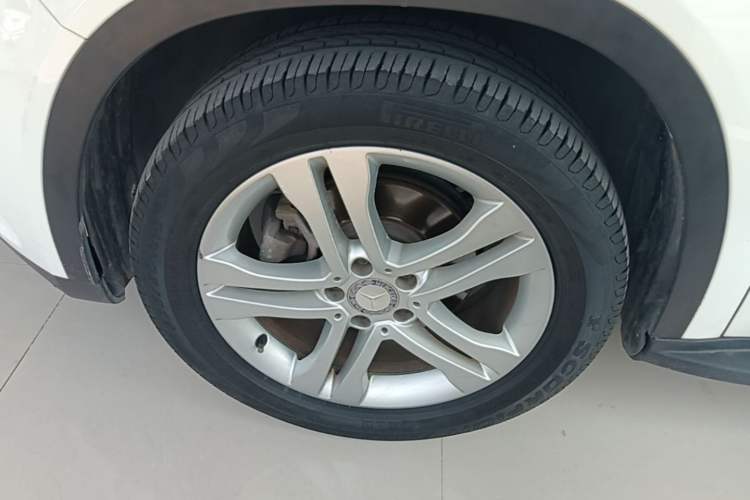 Used Mercedes-Benz GLA 2016 GLA 200 Sport Edition Left Front Wheel Hub