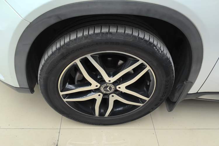 Used Mercedes-Benz GLA 2016 GLA 200 Fashion Model Left Front Wheel Hub
