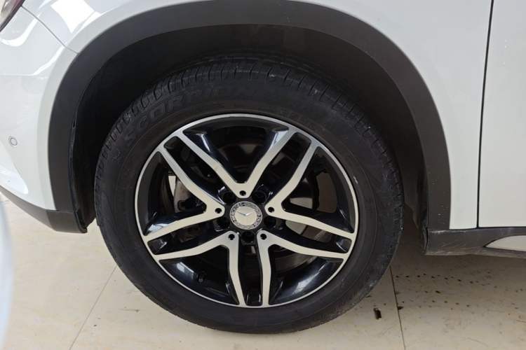 Used Mercedes-Benz GLA 2016 GLA 200 Fashion Model Left Front Wheel Hub