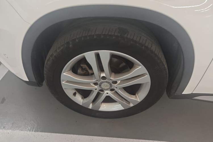 Used Mercedes-Benz GLA 2016 GLA 200 Sport Edition Left Front Wheel Hub