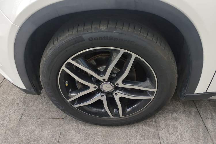 Used Mercedes-Benz GLA 2016 GLA 200 Fashion Model Left Front Wheel Hub