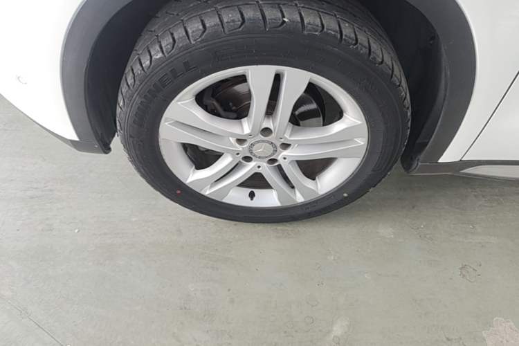 Used Mercedes-Benz GLA 2016 GLA 200 Sport Edition Left Front Wheel Hub