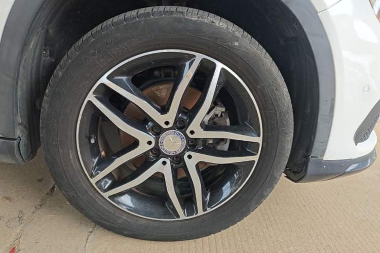 Used Mercedes-Benz GLA 2016 GLA 220 4MATIC Fashion Edition Left Front Wheel Hub