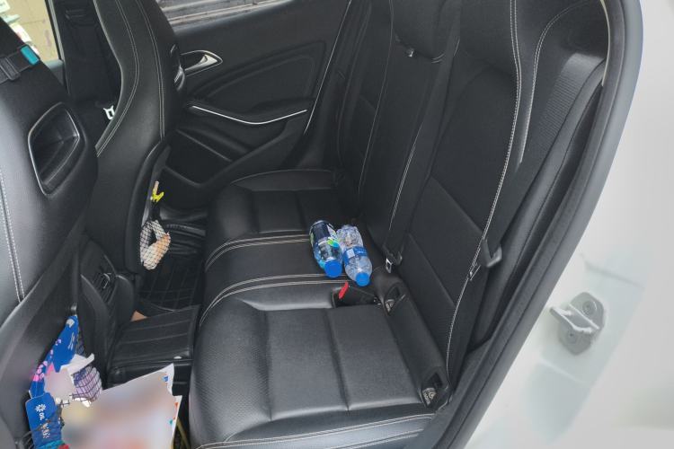 Used Mercedes-Benz GLA 2016 GLA 220 4MATIC Fashion Edition Left Rear Seat