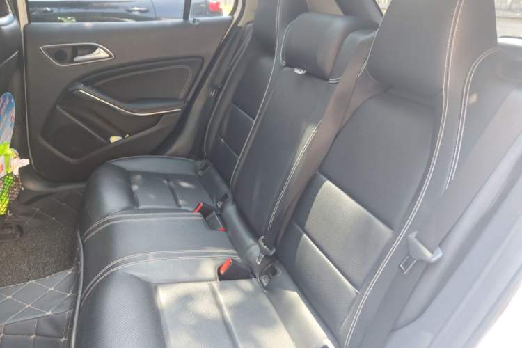 Used Mercedes-Benz GLA 2016 GLA 200 Sport Edition Left Rear Seat