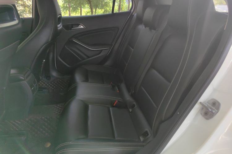 Used Mercedes-Benz GLA 2016 GLA 200 Sport Edition Left Rear Seat