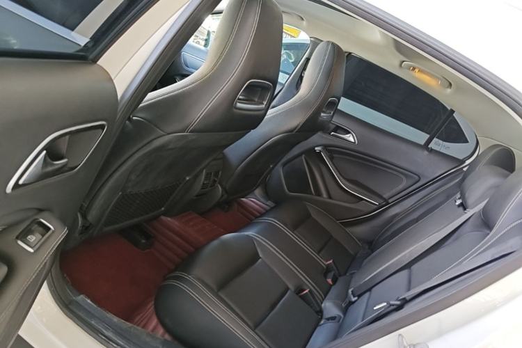 Used Mercedes-Benz GLA 2016 GLA 200 Sport Edition Left Rear Seat