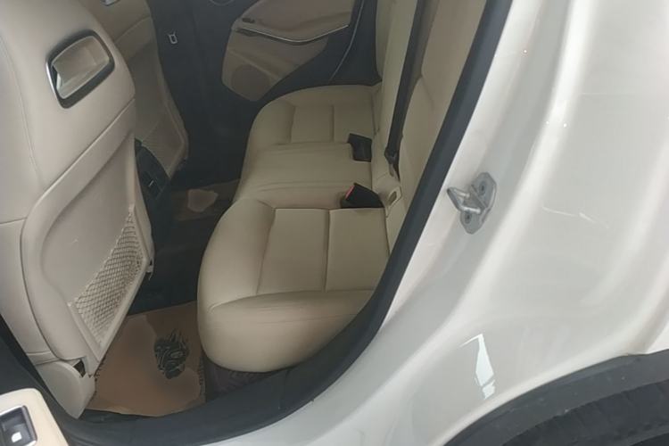 Used Mercedes-Benz GLA 2016 GLA 200 Fashion Model Left Rear Seat