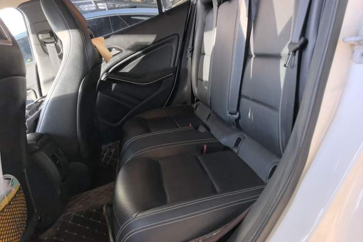 Used Mercedes-Benz GLA 2016 GLA 200 Sport Edition Left Rear Seat