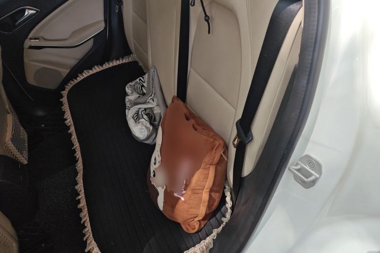 Used Mercedes-Benz GLA 2016 GLA 200 Fashion Model Left Rear Seat