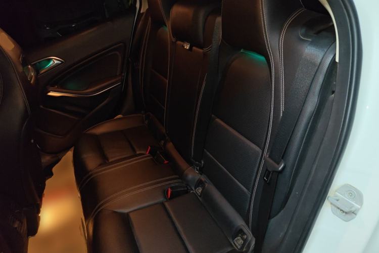 Used Mercedes-Benz GLA 2016 GLA 200 Sport Edition Left Rear Seat