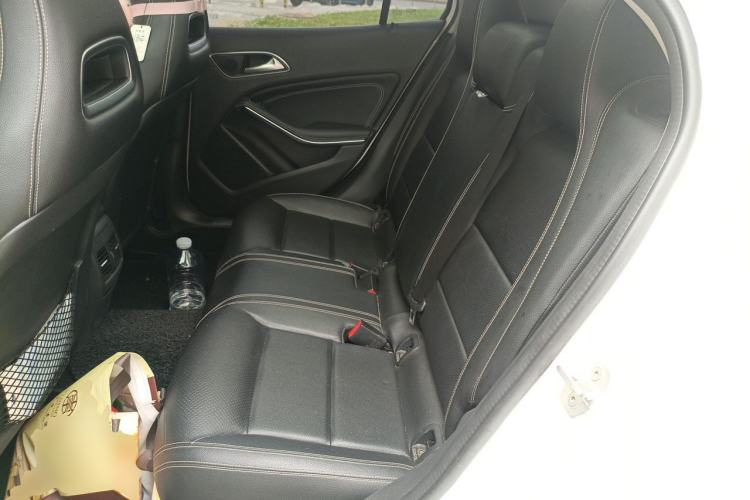 Used Mercedes-Benz GLA 2016 GLA 200 Fashion Model Left Rear Seat