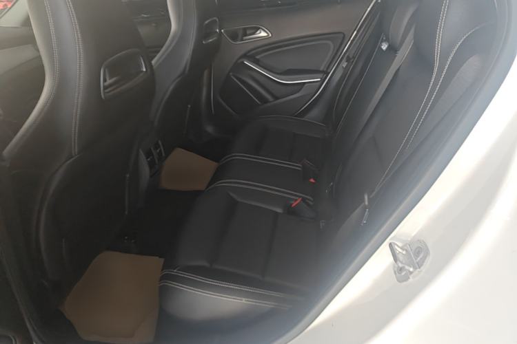 Used Mercedes-Benz GLA 2016 GLA 220 4MATIC Fashion Edition Left Rear Seat