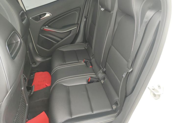 Used Mercedes-Benz GLA 2016 GLA 200 Fashion Model Left Rear Seat
