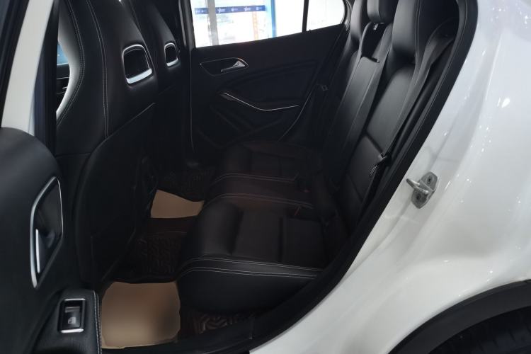 Used Mercedes-Benz GLA 2016 GLA 200 Sport Edition Left Rear Seat