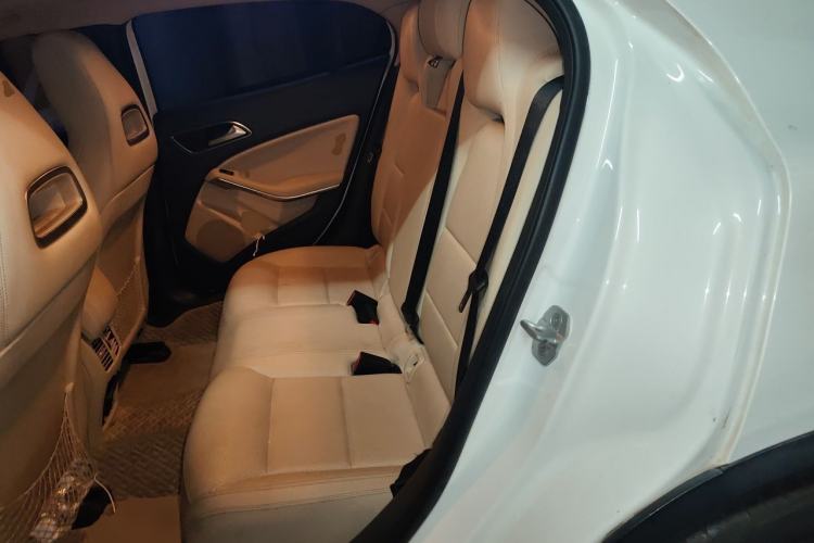 Used Mercedes-Benz GLA 2016 GLA 200 Sport Edition Left Rear Seat