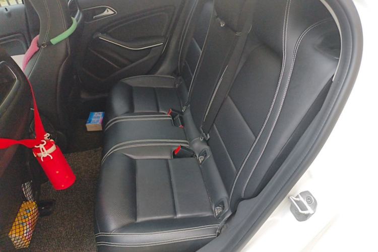 Used Mercedes-Benz GLA 2016 GLA 200 Fashion Model Left Rear Seat
