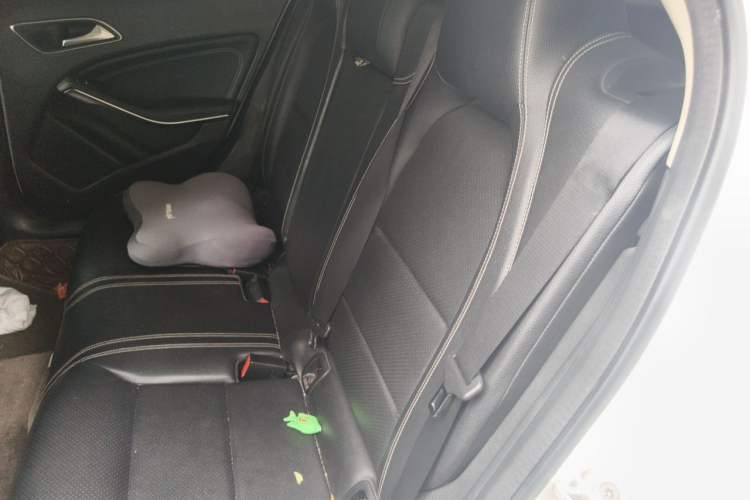 Used Mercedes-Benz GLA 2016 GLA 220 4MATIC Fashion Edition Left Rear Seat