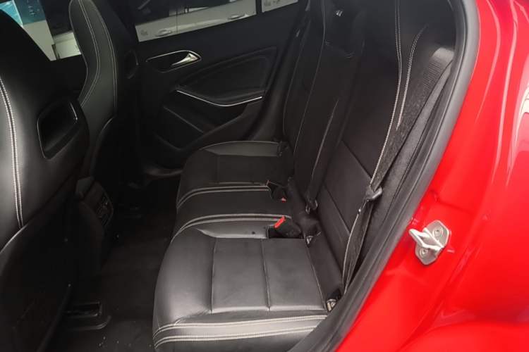 Used Mercedes-Benz GLA 2016 GLA 200 Sport Edition Left Rear Seat