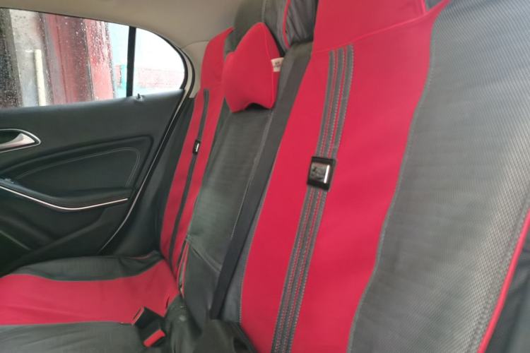 Used Mercedes-Benz GLA 2016 GLA 220 4MATIC Fashion Edition Left Rear Seat