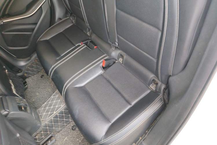 Used Mercedes-Benz GLA 2016 GLA 200 Fashion Model Left Rear Seat